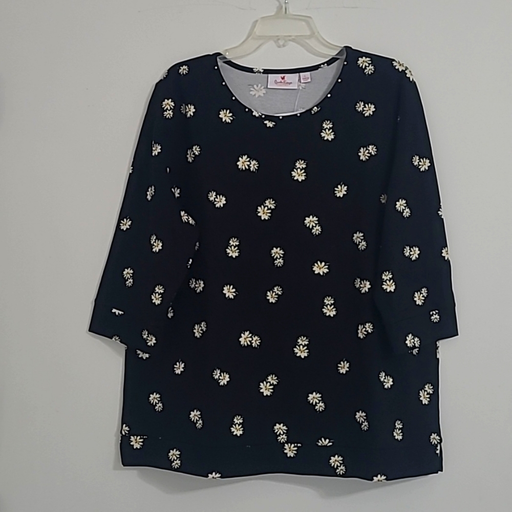 NWT Quacker Factory L Pullover Top